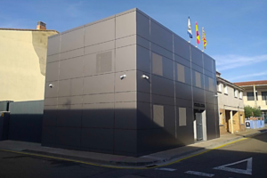 Lee más sobre el artículo FINALISTA Mejor iniciativa pública en edificación: Rehabilitación Enerphit Comisaría Pinseque de Ayuntamiento de Pinseque