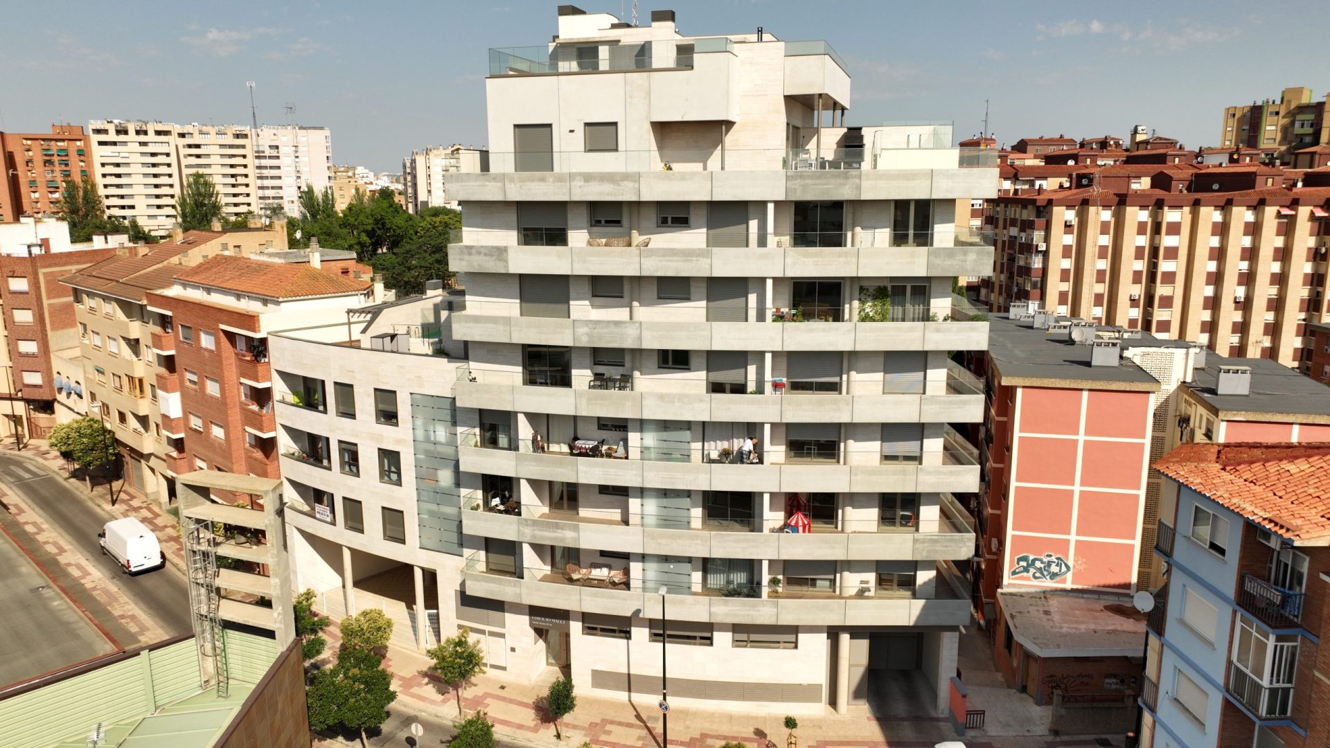 FINALISTA Mejor Proyecto de Actuación Residencial en Aragón: Edificio Malui en c/ Santa Gema, 39-41 de Zaragoza de Construcciones Alfonso Sánchez, S.A. (CAS)