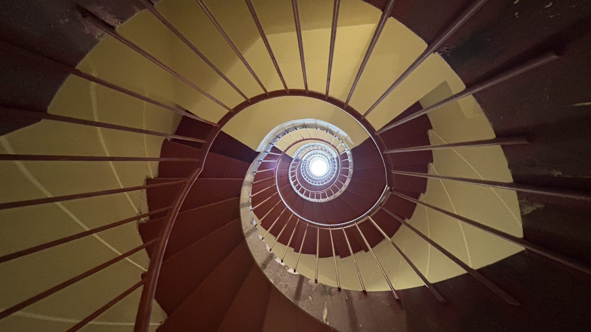 FINALISTA Mejor Dirección de Ejecución de la Obra: Dirección de Ejecución de la Obra: Construcción de edificio de 16 viviendas y anexos en calle Moneva 5 de Zaragoza de Andrés Moreno