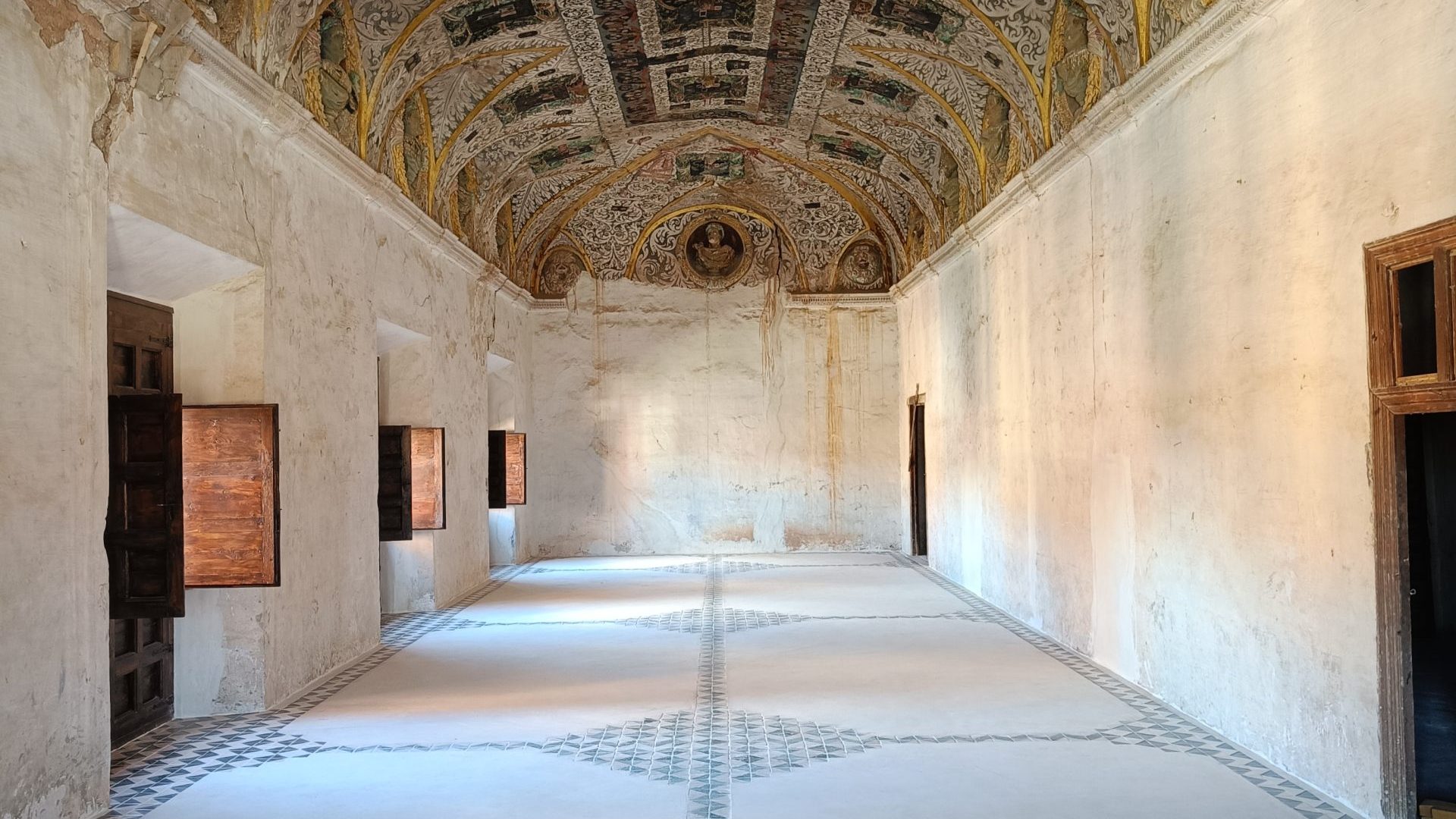 FINALISTA Mejor Dirección de Ejecución de la Obra: Dirección de Ejecución de la Obra: Consolidación estructural del salón dorado y escalera principal del Palacio de los Condes de Argillo en Morata de Jalón (Zaragoza) de Sergio Latre