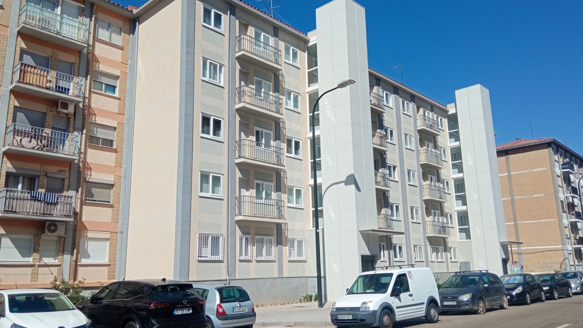 FINALISTA Mejor Dirección de Ejecución de la Obra: Dirección de Ejecución de la Obra: Rehabilitación de edificios de viviendas en Balsas de Ebro Viejo, Zaragoza – C/ Valle de Oza nº 13-15, C/ Valle de Gistaín nº 6 y C/ Peña Oroel nº 13 de Adrián Zorraquino