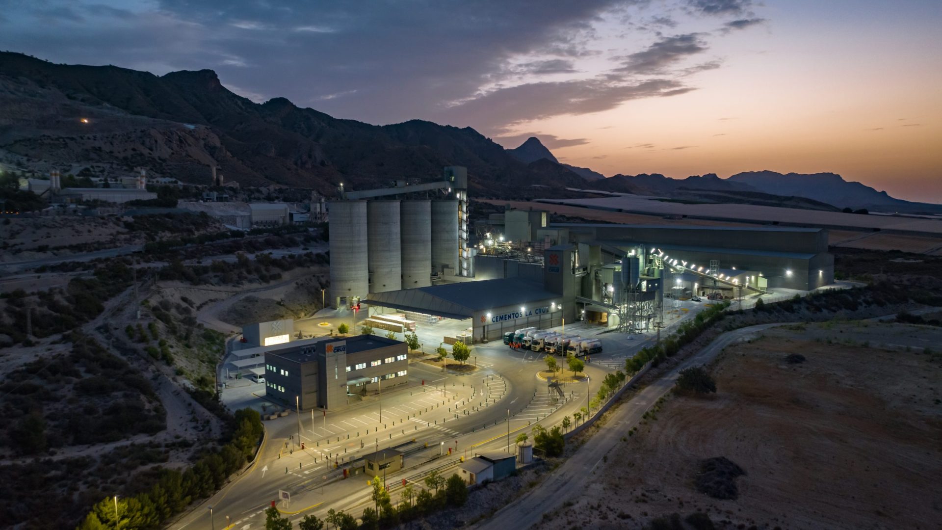 FINALISTA Mejor Proyecto de Innovación y/o Sistema de Construcción Industrializada del Sector de la Construcción: Proyecto «Eraclitus» de Cementos La Cruz