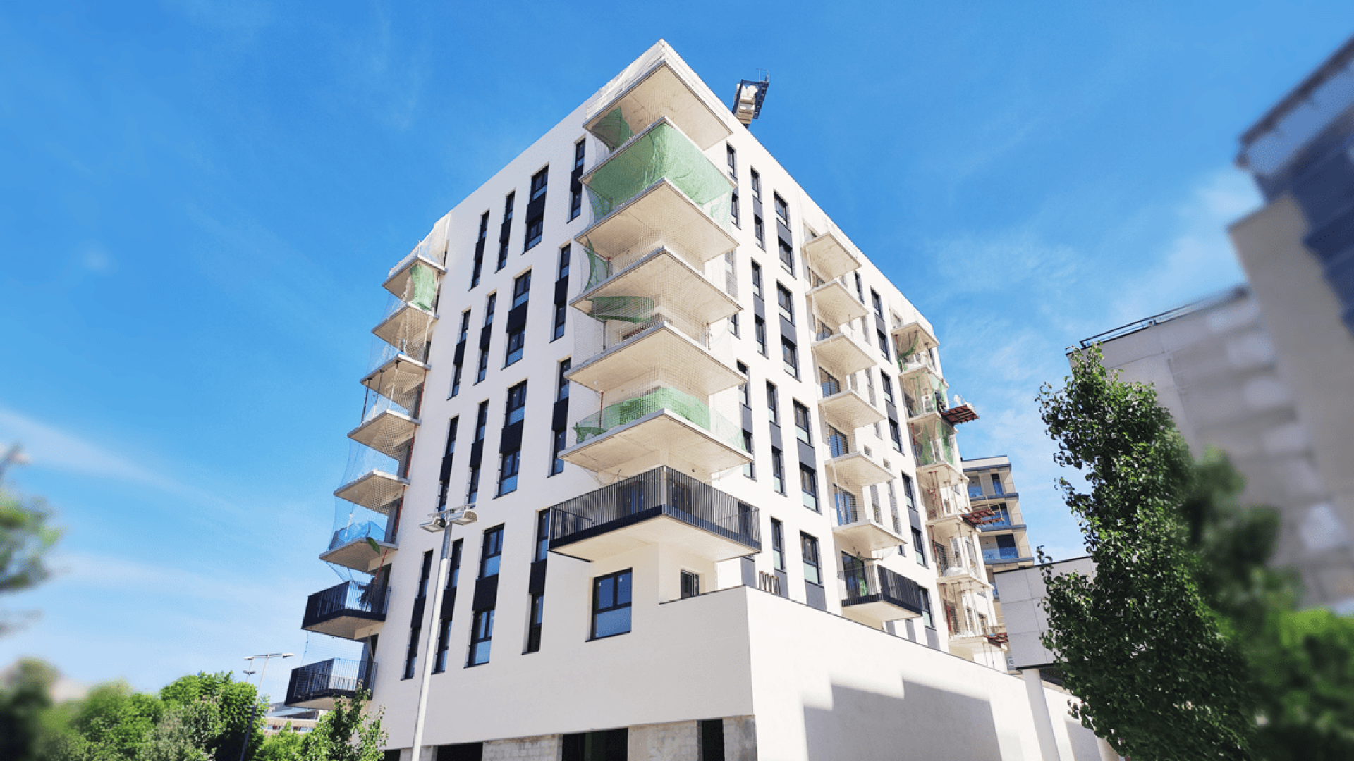 FINALISTA Mejor Actuación de Reforma, Rehabilitación o Restauración Edificatoria: Rehabilitación energética integral con SATE en comunidad residencial de Sant Joan Despí de Molins construction Solutions.