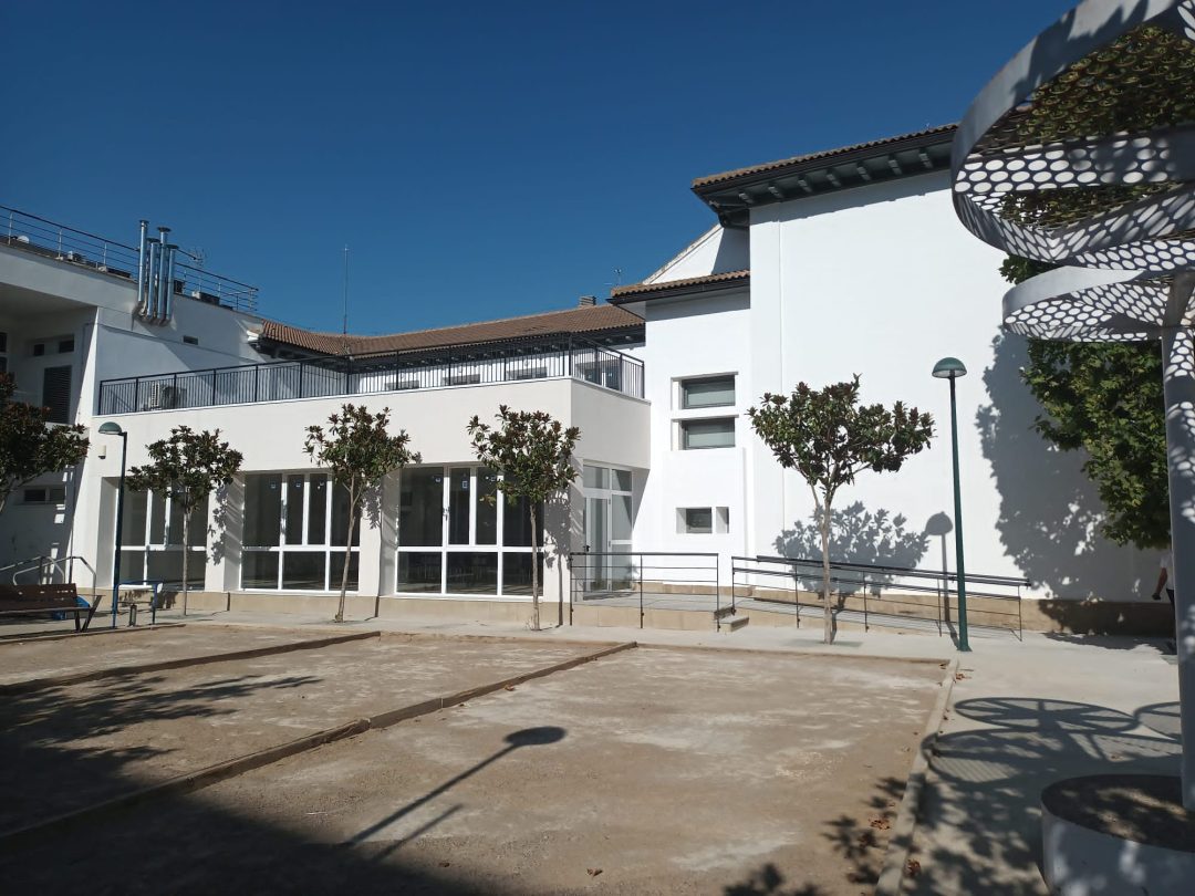 Ampliación de centro de mayores de Ejea de los Caballeros.