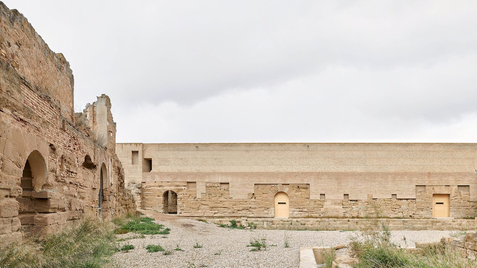 FINALISTA Mejor Actuación de Reforma, Rehabilitación o Restauración Edificatoria: Intervenciones en el Real Monasterio de Santa María de Sijena de Luis Franco, Mariano Pemán, Sergio Sebastián y Alberto Gutierrez