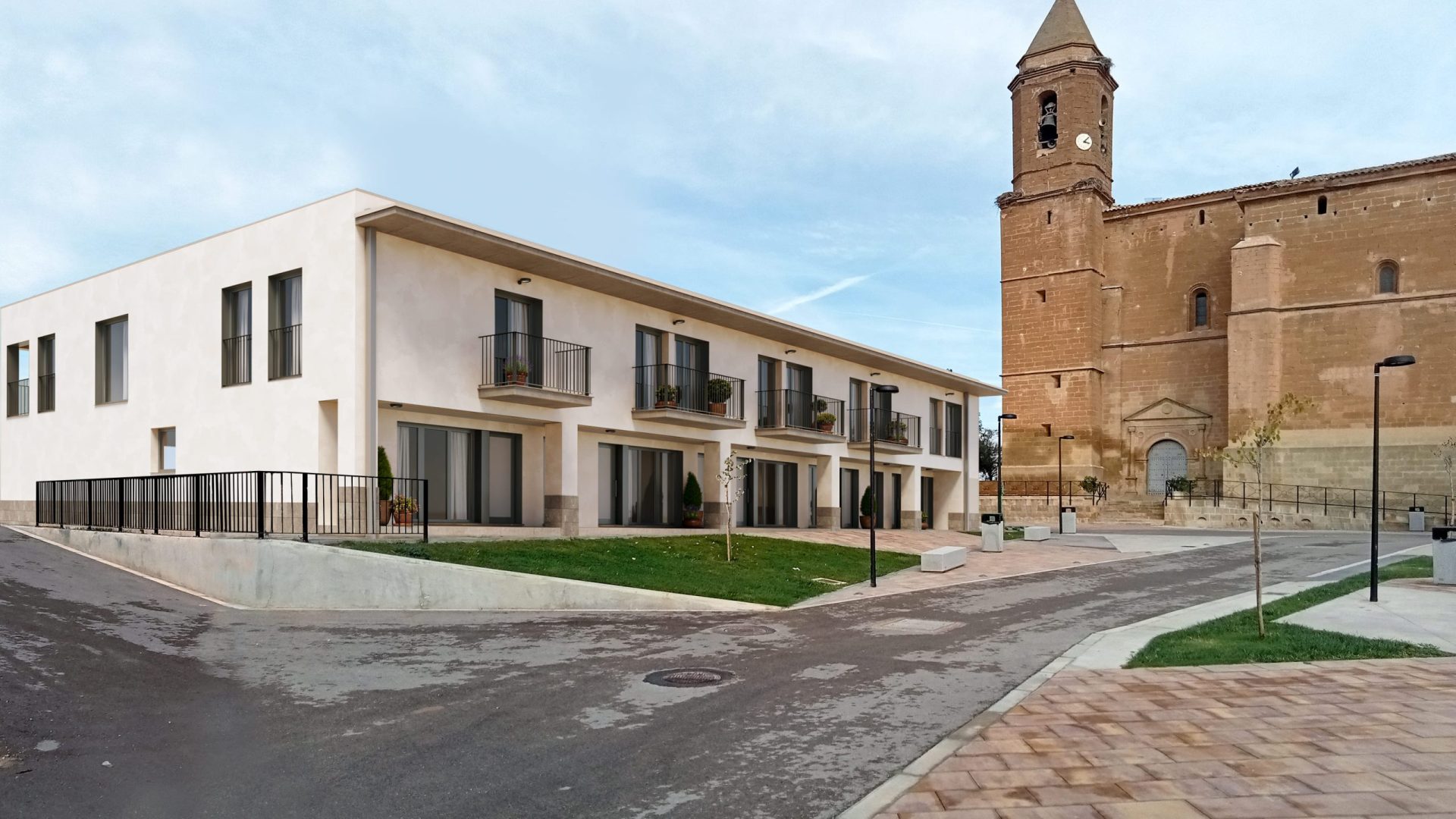 FINALISTA Mejor Actuación de Reforma, Rehabilitación o Restauración Edificatoria: Residencial Santiago en Grañén de Promovilla Homes y Luis Villamayor.