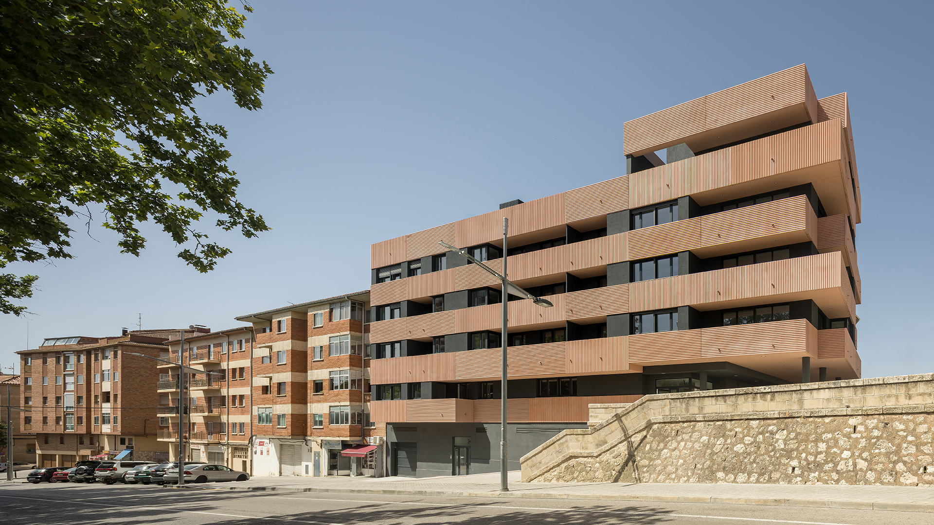 FINALISTA Mejor Proyecto de Actuación Residencial: Edificio Magno en Teruel de Grupo RM y Javier Prieto Arquitectos