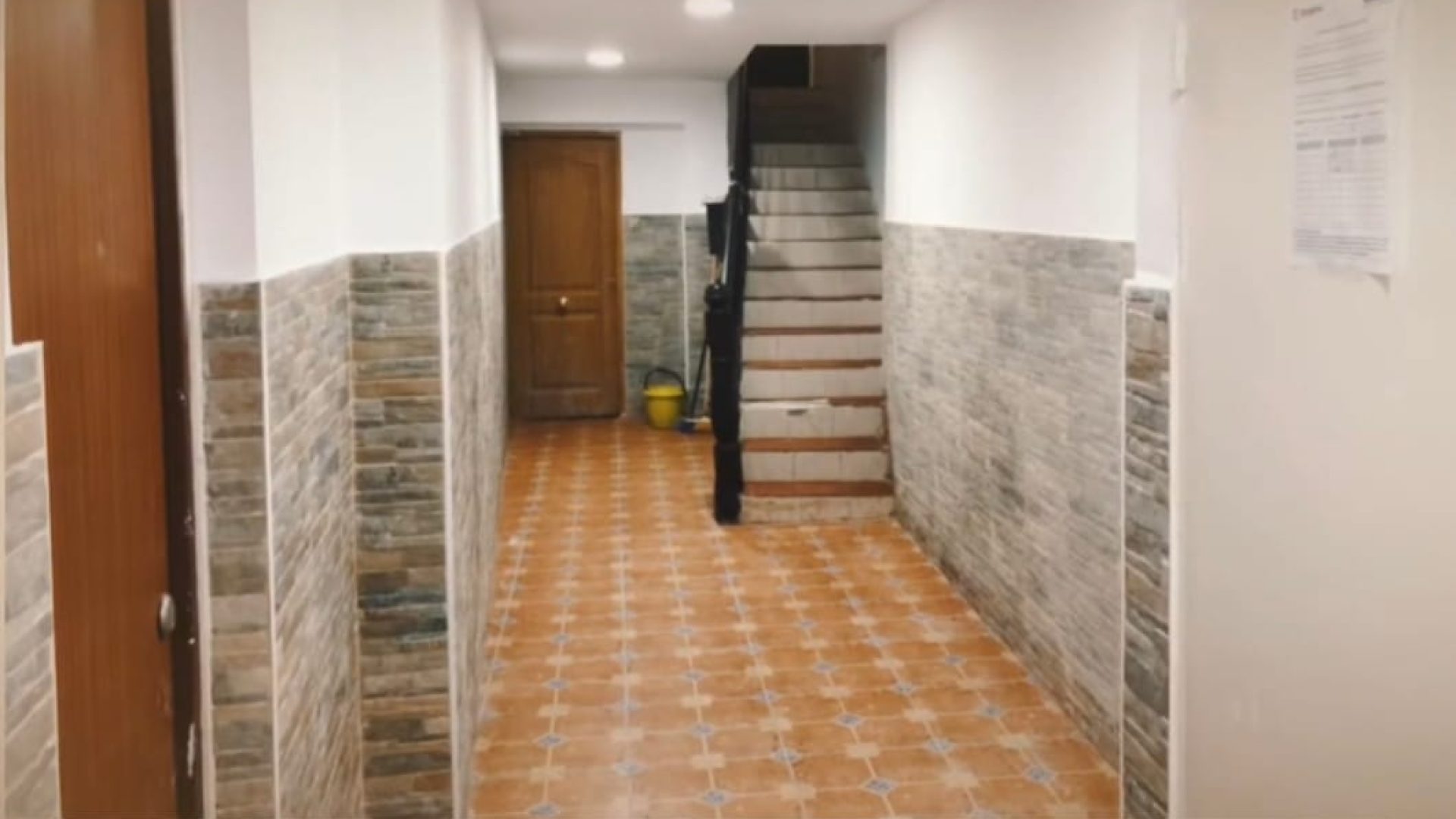 FINALISTA Mejor Actuación de Reforma, Rehabilitación o Restauración Edificatoria: Rehabilitación edificio BOGGIERO 77 de Javier Simón, Sergio de la Cruz y Gargón Plaza.